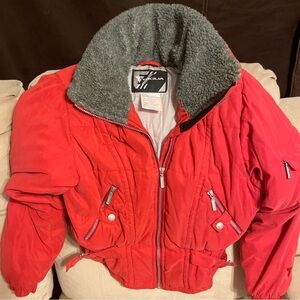 VTG Women’s 90’s Tyrolia Skiwear - Red Ski Jacket Size 8 Polyester Full Zippered
